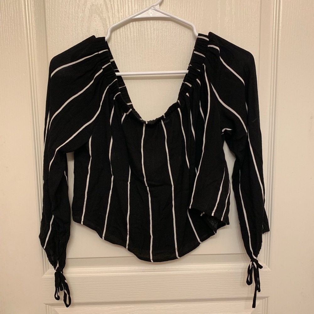 Kendall & Kylie off the shoulder shirt